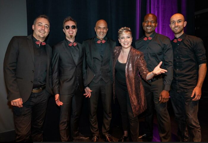 zoelieprod-coming-soon-1 Zoélie et ses musiciens lors d'un animation musicale sur-mesure