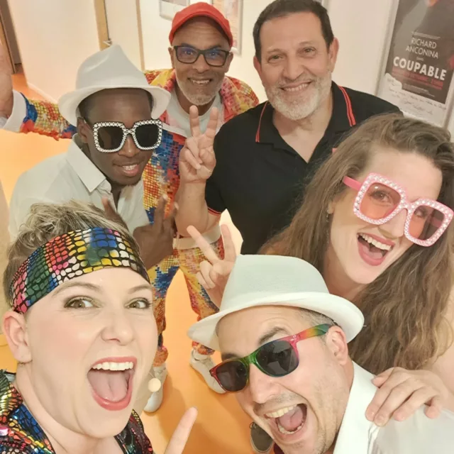 Time to sing ! Time to work ! 🤩

Une formidable équipe d’artistes sur scène pour vos événements. 🎶

Une incroyable Team soudée en coulisses pour organiser la production. 🔔

▶️ Chaque semaine est riche en émotions : Team building,  Happening, Mariages, Soirées, Cocktails,... 

Les événements s’enchaînent mais ne se ressemblent pas ! 🥳

Merci à tous pour votre confiance. 💫
À très vite pour vibrer ensemble en musique ! 🙌

@tomrolin_piano @hiji.energies @klaolive @pathatrack @daniel.diarra.92167 @gjousni @julian_mce @emmanuellelafond @nath176 

#teambuilding #choir #Lyon #chanter #musique #gospel #mariage #chanteur #sing #Team #happy